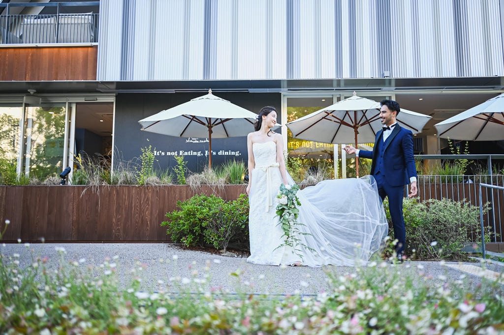 THE SKY WEDDINGのロケーション撮影でのウェディングフォトイメージ