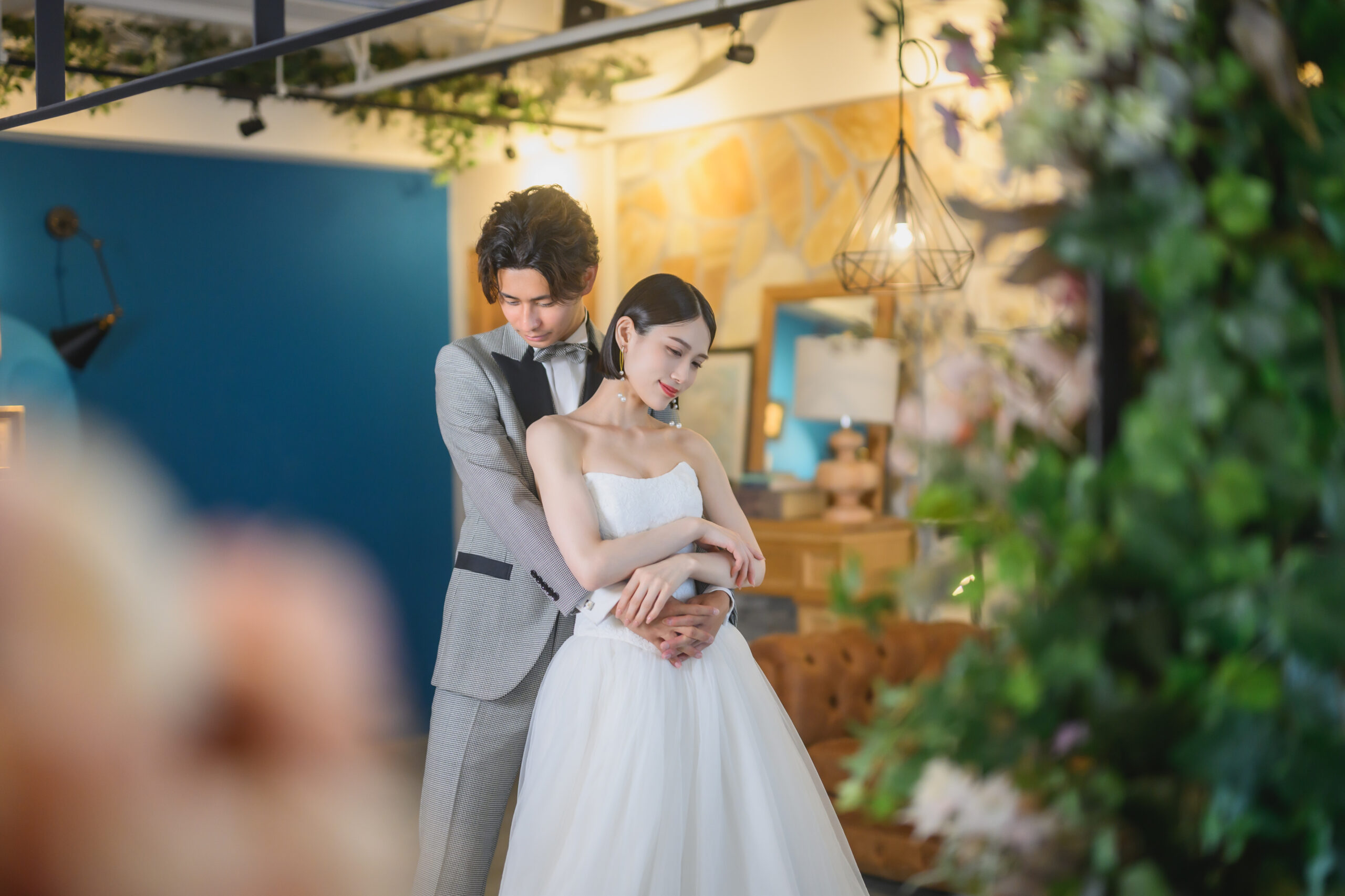 自然光のキレイなスタジオでの洋装写真