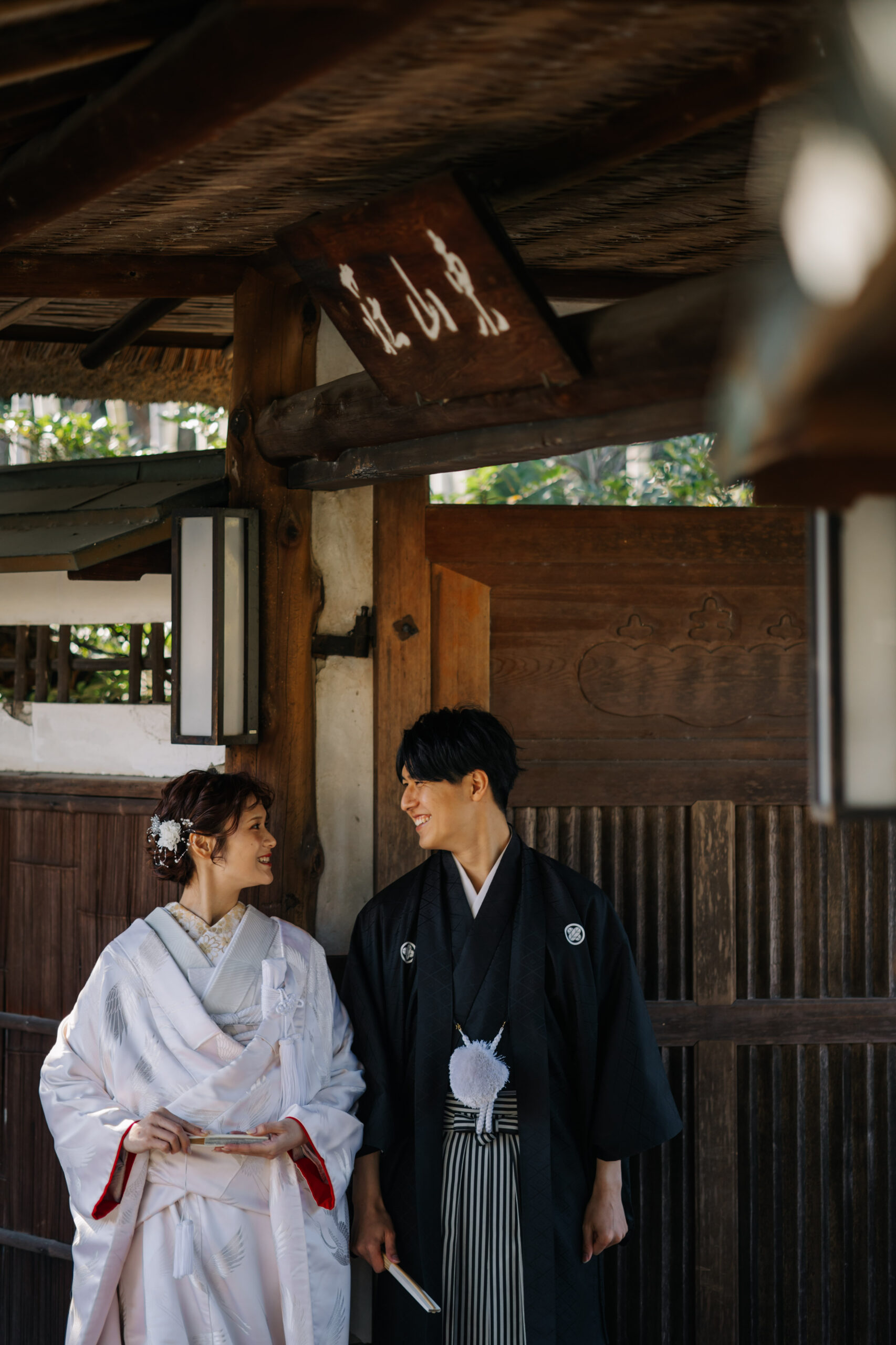 東山荘で和装撮影をする花嫁の様子