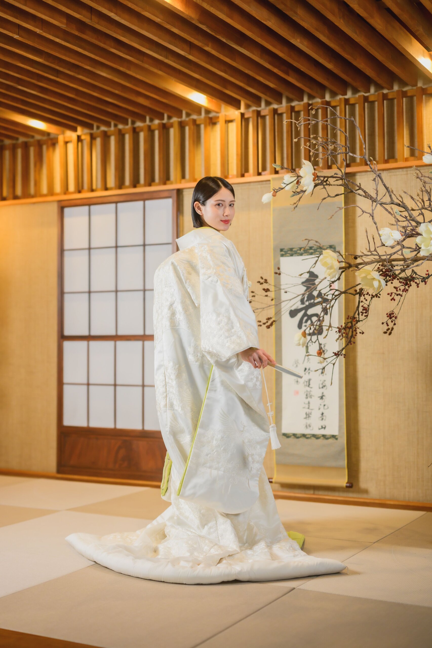 和装スタジオの石畳とシンボルオブジェ