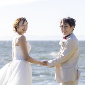 内海ならではの雰囲気を活かした結婚写真