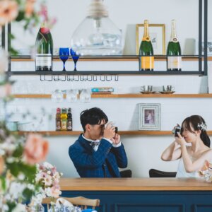 アンティーク空間×ウェディングドレス｜大人花嫁のスタジオフォト の結婚写真・前撮りカット